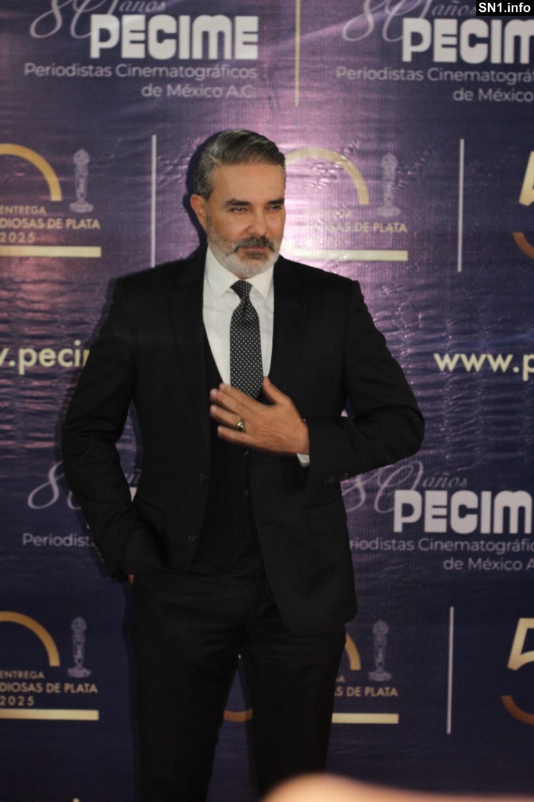 Mauricio Islas: PECIME: 50 Entrega de diosas de plata